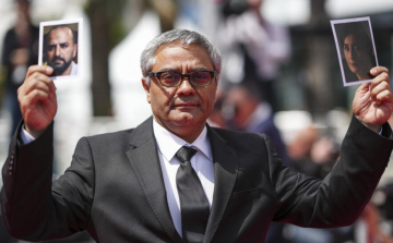 Ováció fogadta az Iránból elmenekült rendezőt és filmjét a fesztiválon