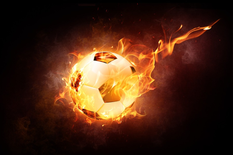 Eljárás indult egy hamis engedélyekkel játszó labdarúgó és edzője ellen