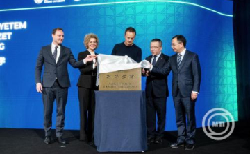 Szijjártó Péter: Magyarország ott ül az asztalnál az új világrend kialakulásánál