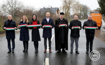 Nagy Bálint: az idén több mint 800 kilométernyi útszakasz újul meg országosan